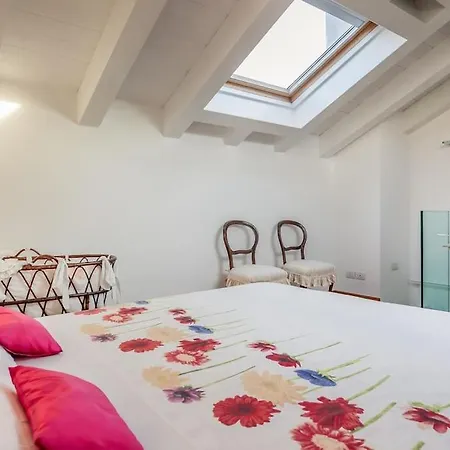 Three Floors Apartman Velence