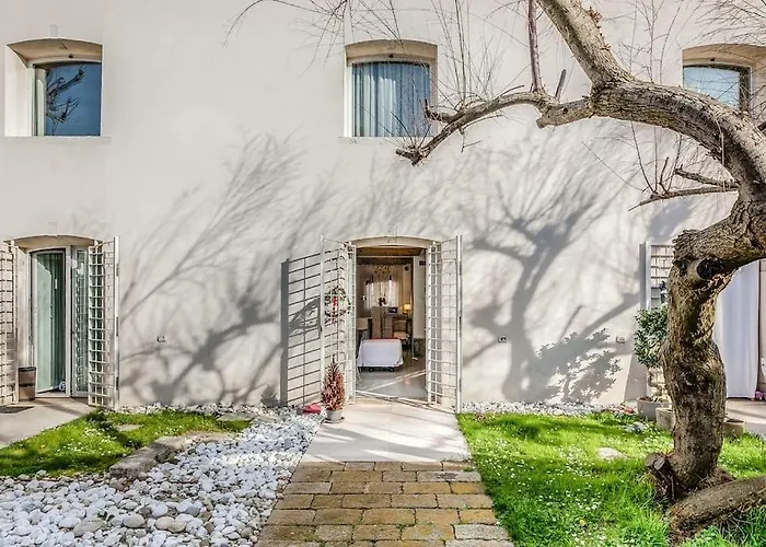 Three Floors * Venecia